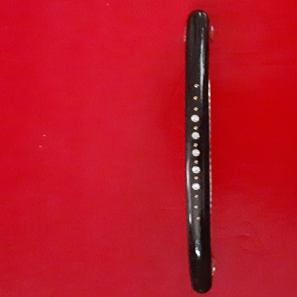 Beautiful vintage hairclip